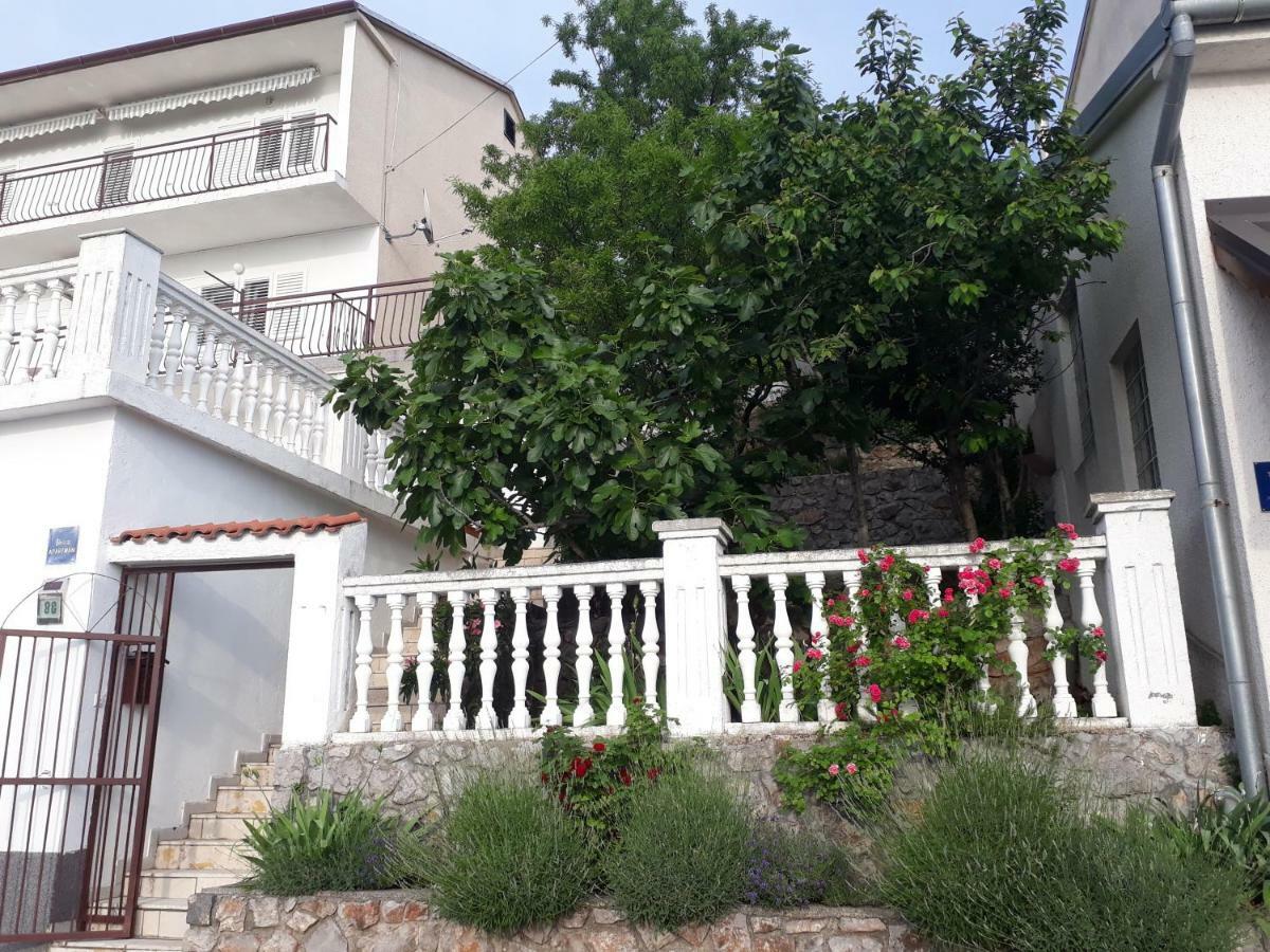 Natalie Apartment Senj  Luaran gambar